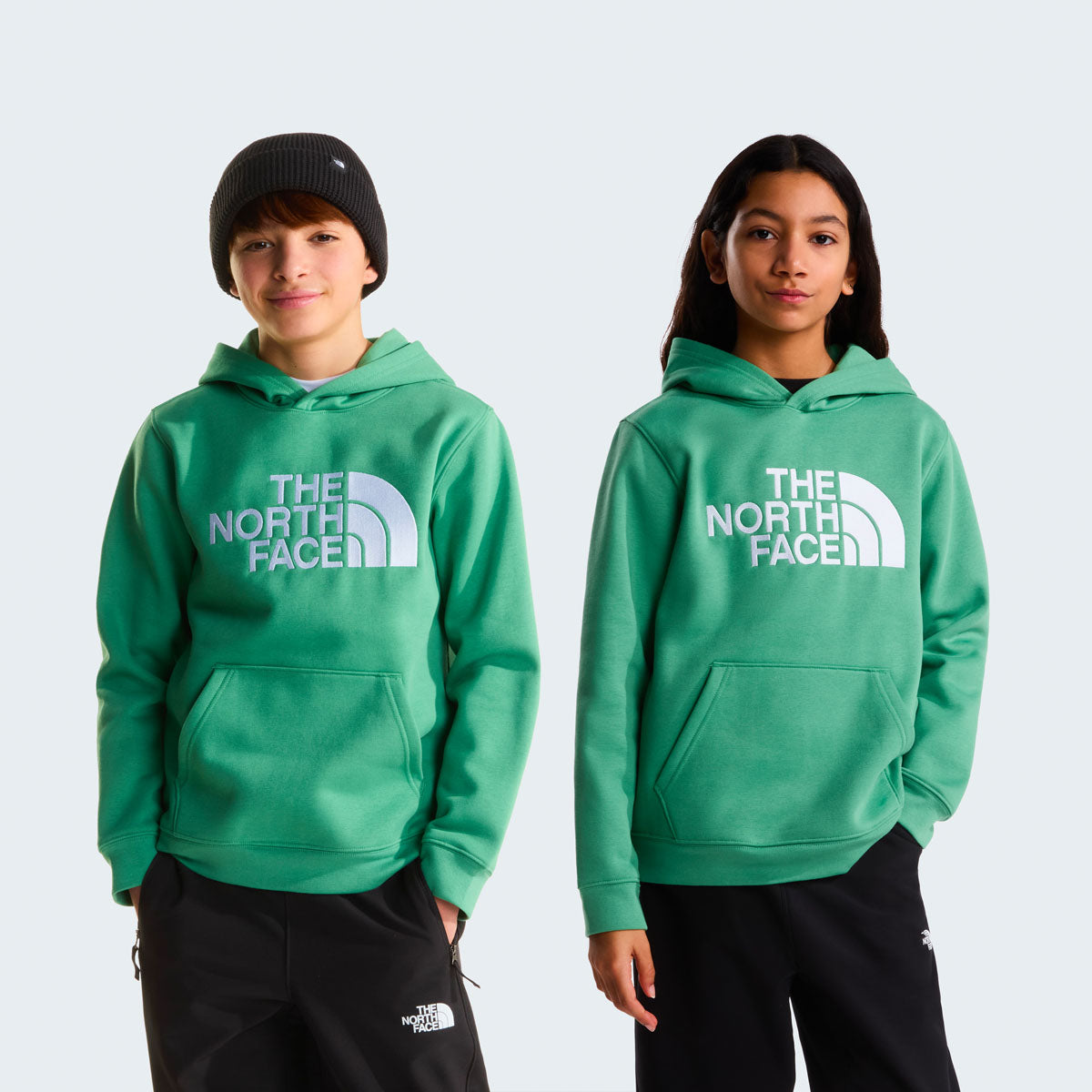 The North Face Essential Drew Peak Felpa con Cappuccio Ragazzi – Dimmed Algae, vista frontale