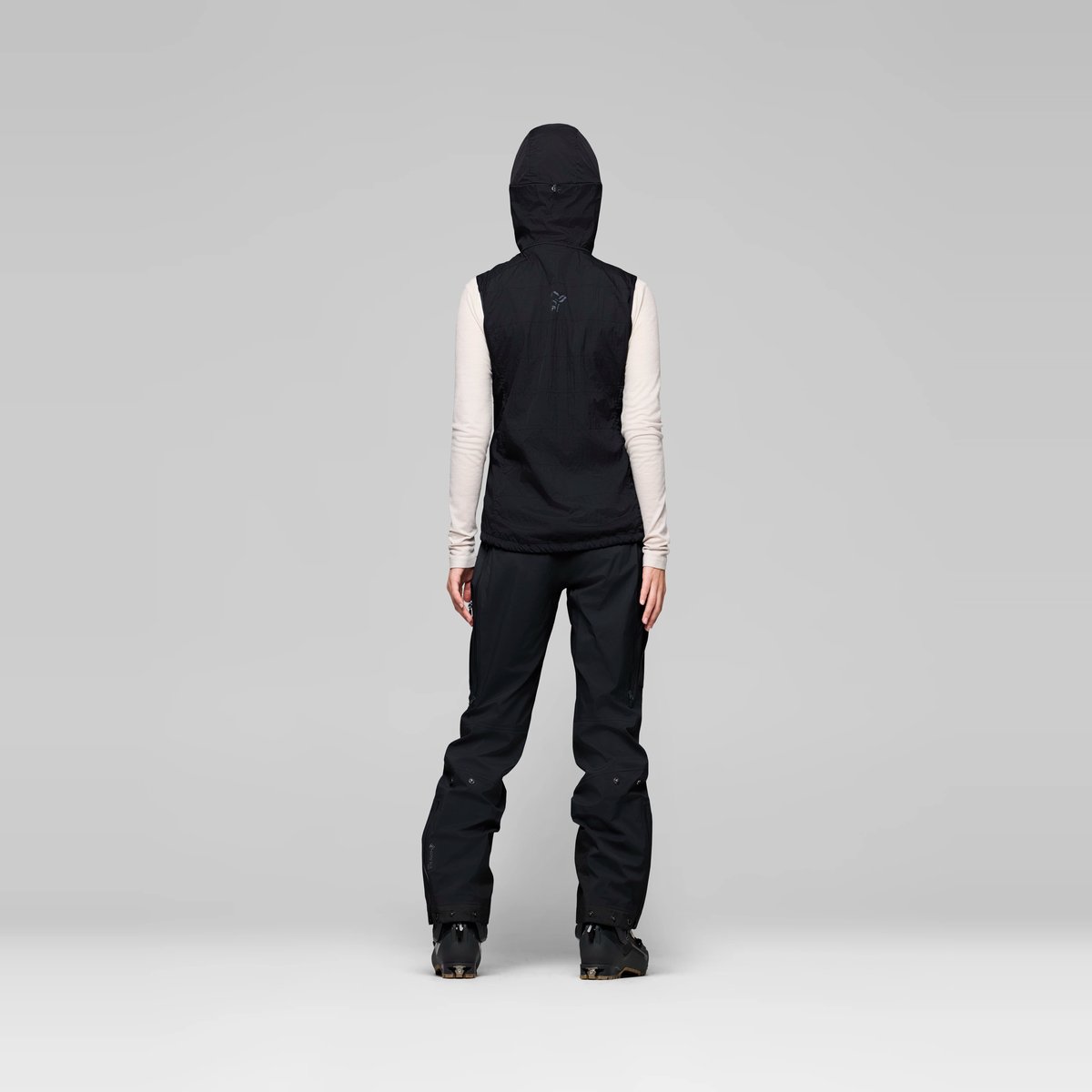 Norrøna Lyngen Thermo100 Active Gilet Imbottito Donna – Caviar Black, dettaglio 4