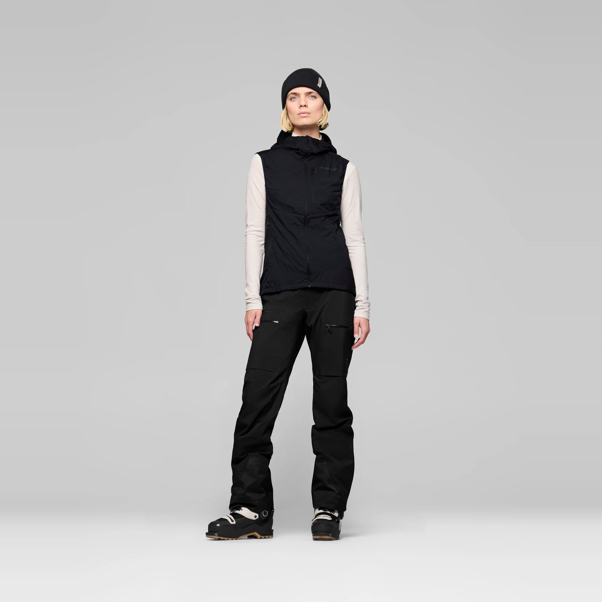 Norrøna Lyngen Thermo100 Active Gilet Imbottito Donna – Caviar Black, dettaglio 5