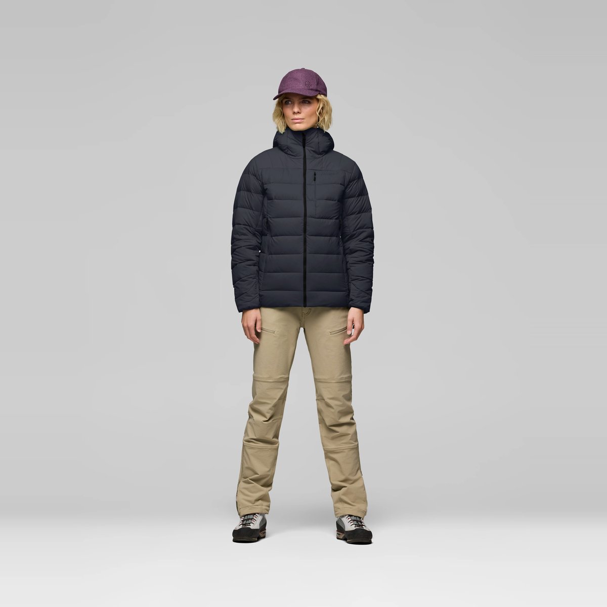 Norrøna Femund Down700 Zip Hood Piumino Donna – Caviar Black, dettaglio 3