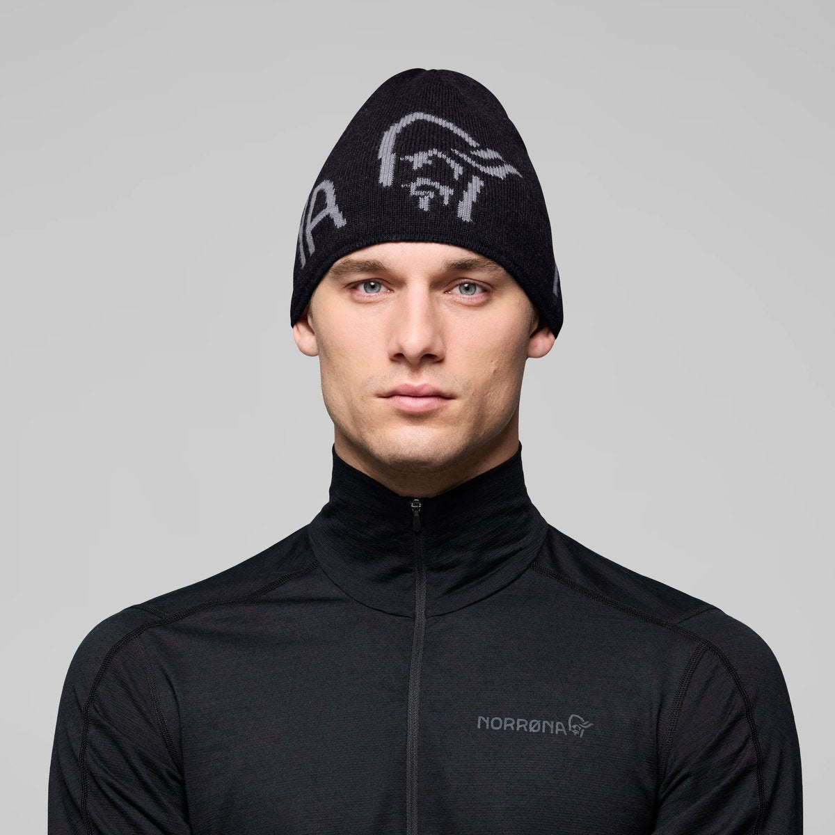 Norrøna /29 Mid Merinoull Logo Berretto Unisex – Caviar Melange, dettaglio 1