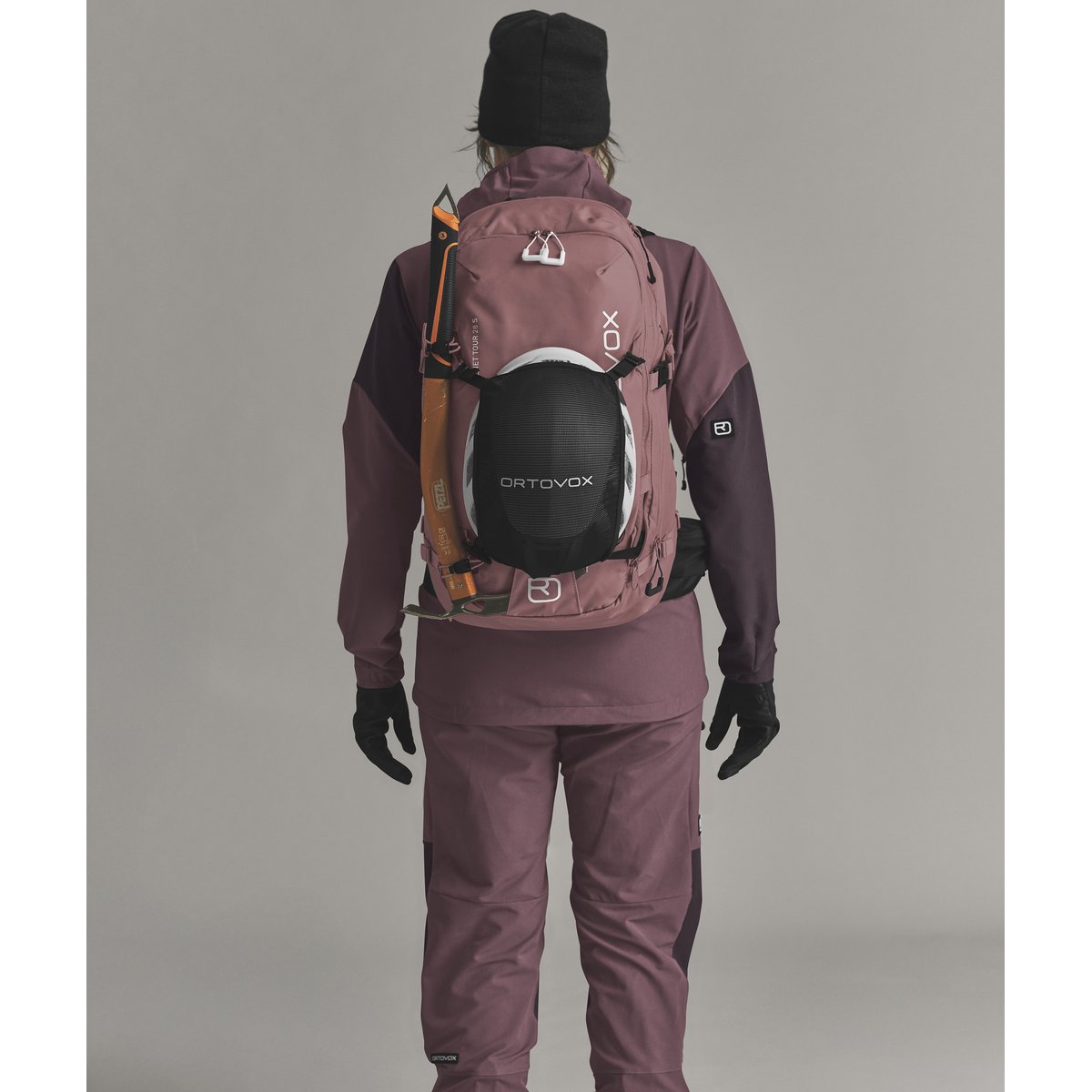 Ortovox Venet Tour 28 S Zaino Scialpinismo – Dusk Rose, indossato fronte