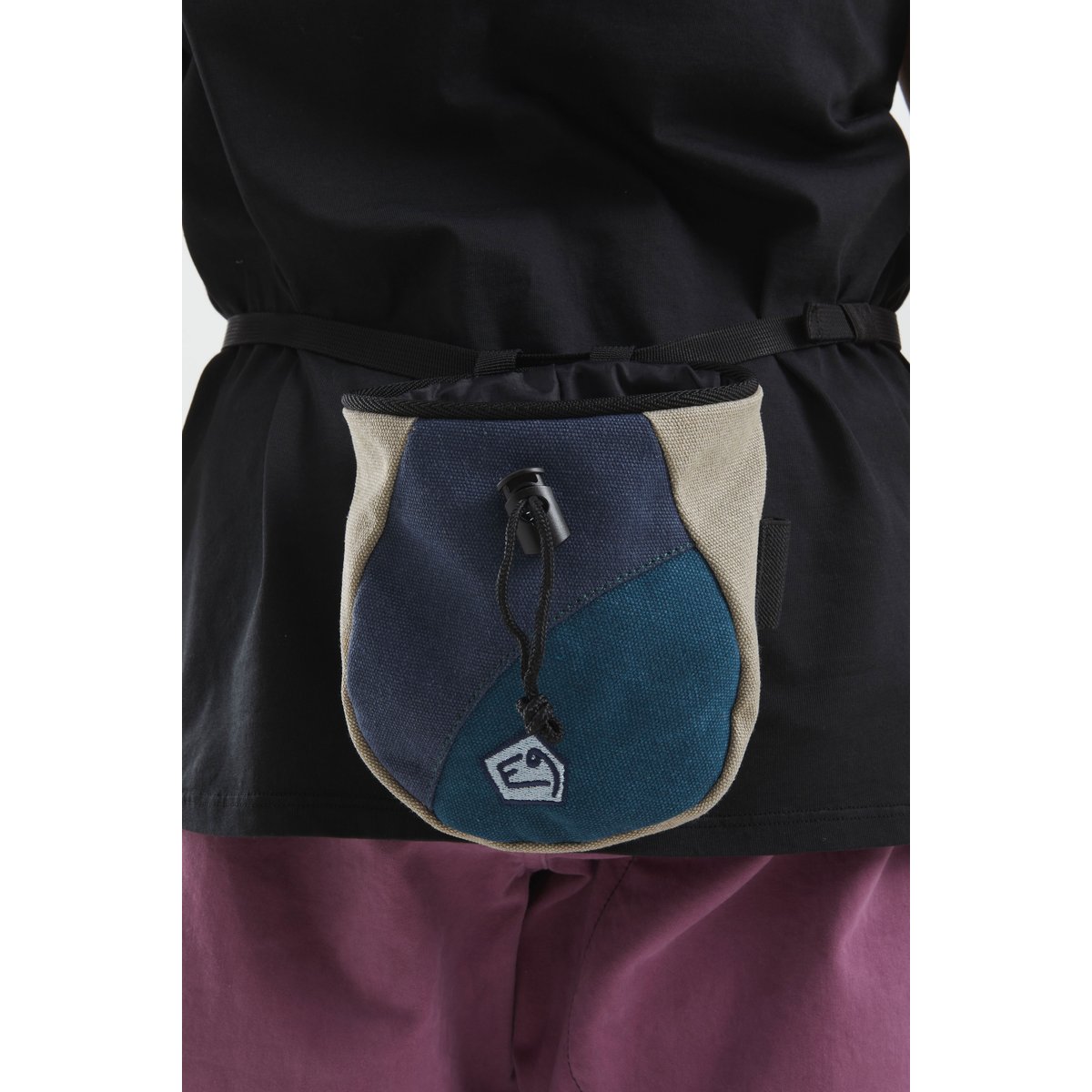 E9 Dropz Portamagnesite – Blue, indossato