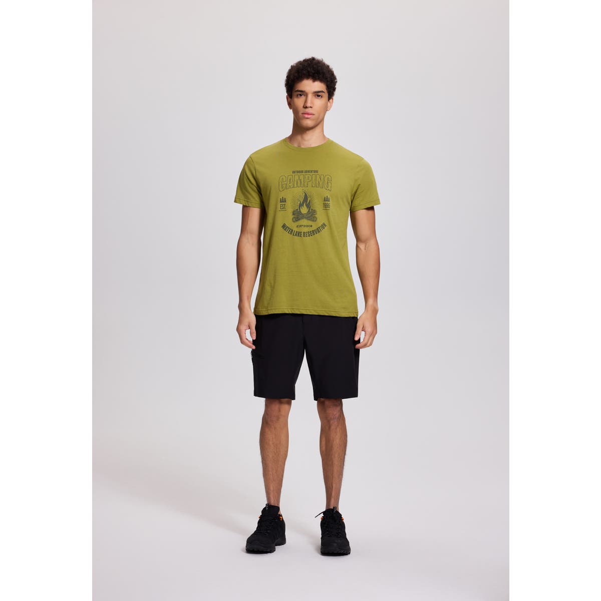 Icepeak Mocbach T-Shirt Uomo – Olive, indossato fronte