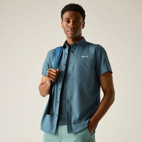 REGATTA Men's Anti-Insect Travel Light Short Sleeve Shirt