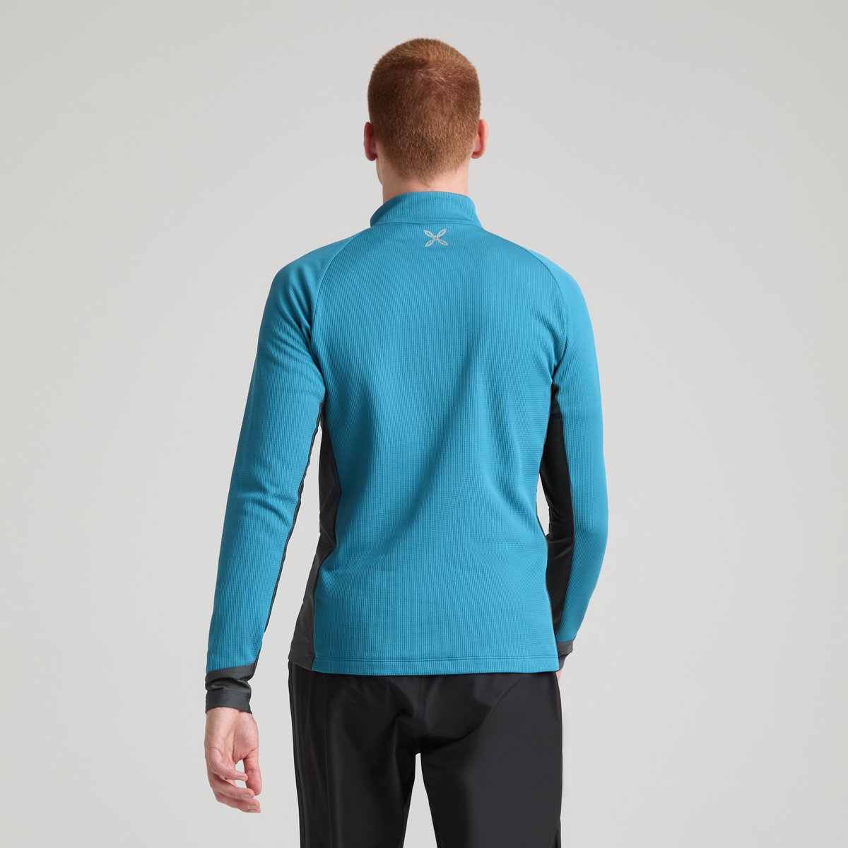 Montura Thermic 2 Maglia Pile Mezza Zip Uomo – Steel Blue, indossato retro