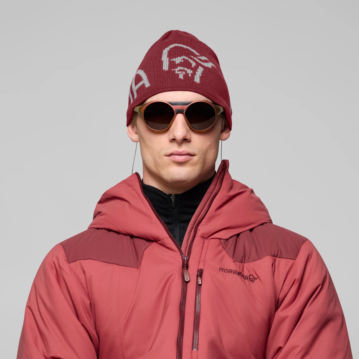 Norrøna /29 Mid Merinoull Logo Berretto Unisex – Port, dettaglio 1