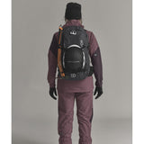 Ortovox Venet Tour 28 S Zaino Scialpinismo – Black Raven, indossato fronte