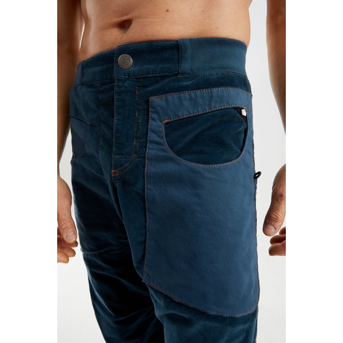 E9 Blat1 VS Pantaloni Uomo – Sapphire, indossato, dettaglio