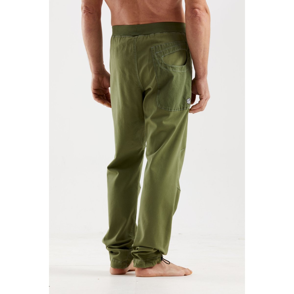 E9 Blur Pantaloni Uomo – Rosemary, indossato retro