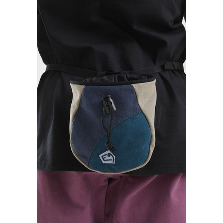 E9 Dropz Portamagnesite Arrampicata – Blue, indossato 2