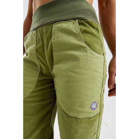 E9 Iuppi Pantaloni Arrampicata Donna – Cumino, indossato 4