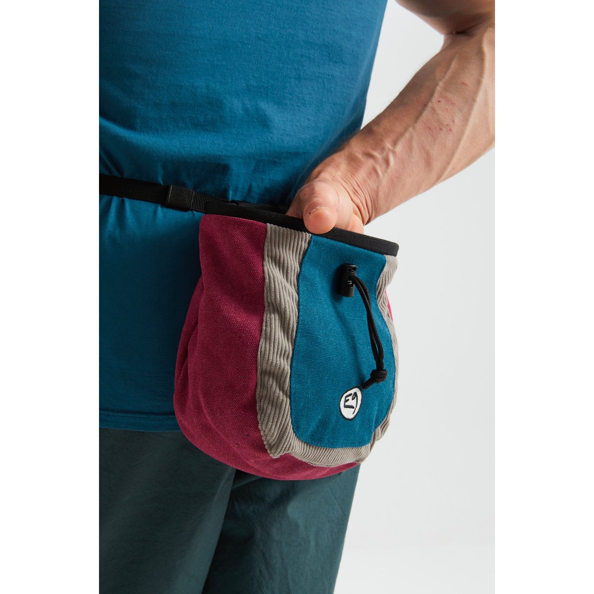 E9 Superdrop Portamagnesite – Berry, indossato